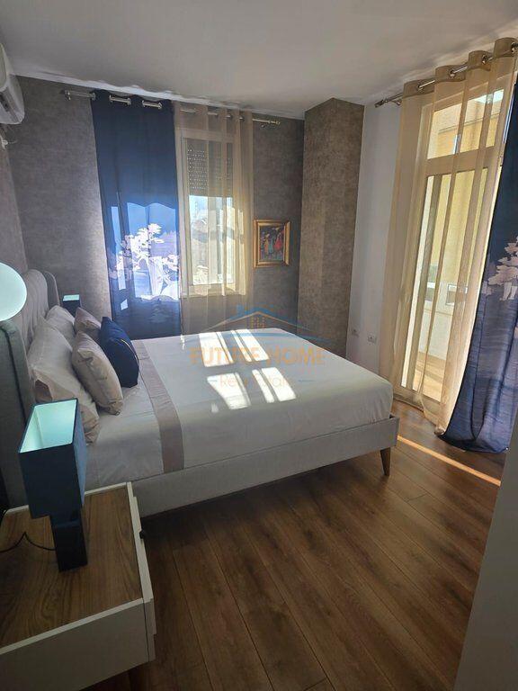 Shitje, Apartament 1+1, 21 Dhjetori , Tiranë.