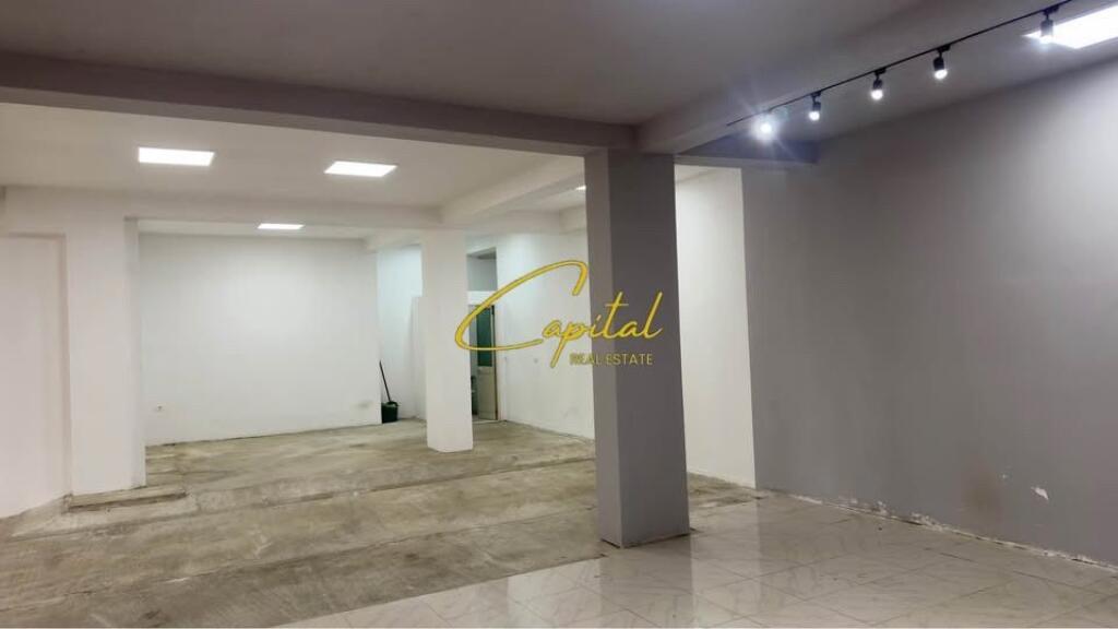 LOCALE COMMERCIALE IN AFFITTO 200 M2 FRESKU 100.000 LEKE