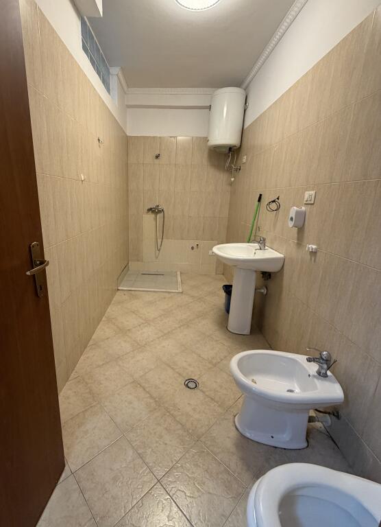 Shitet apartament 1+1, Fresku,Tirana.