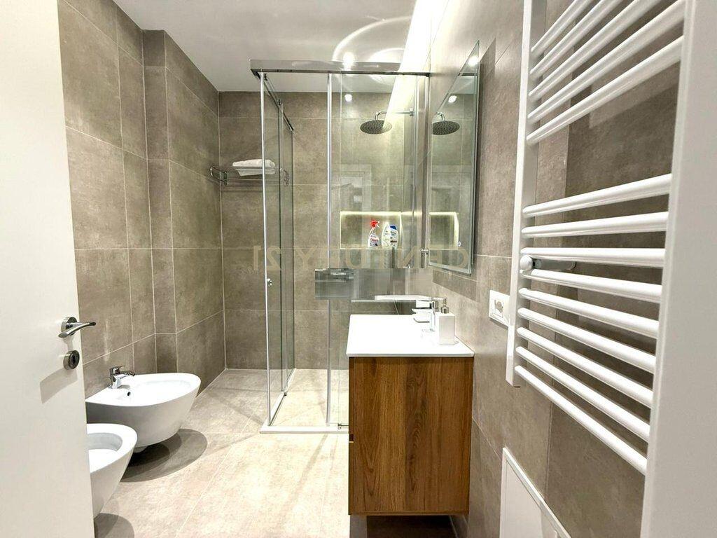 JEPET ME QIRA PARTAMENT 1+1, PAZARI I RI