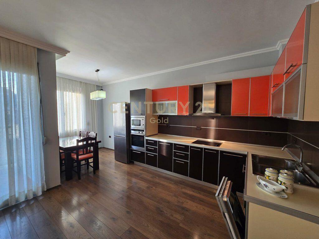 Jepet me Qira Apartament 2+1+2 – Kompleksi Halili, Rr. e Dibrës