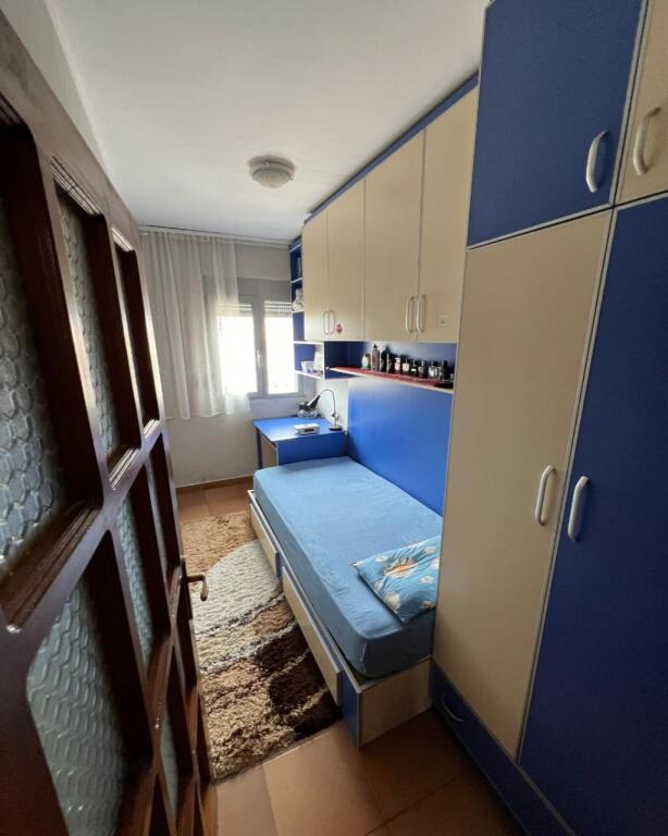 SHITET APARTAMENT 2+1 NE ALLIAS, RR. NJAZI MEKA 📍 Vendndodhja: Allias,