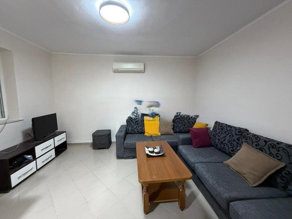 SHKOLLA BASHKUAR, SHESIM APARTAMENT 1+1 ! 90,000 €