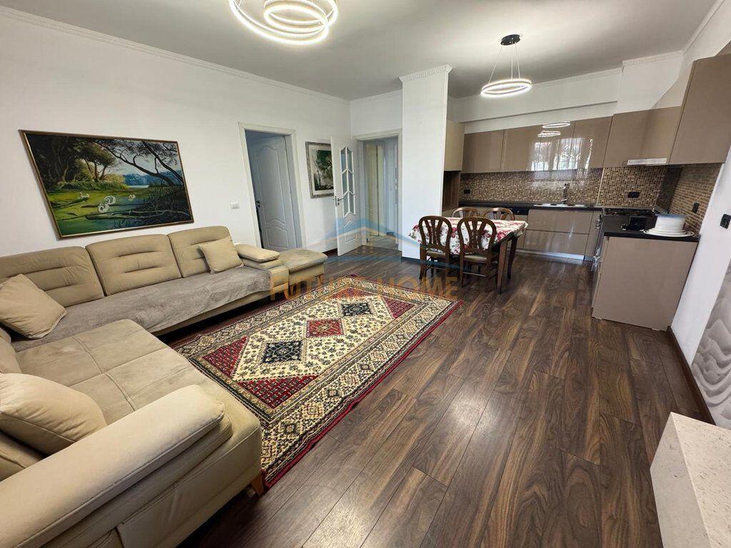 Affitto, Appartamento 1+1, Myslym Shyri, Tirana.