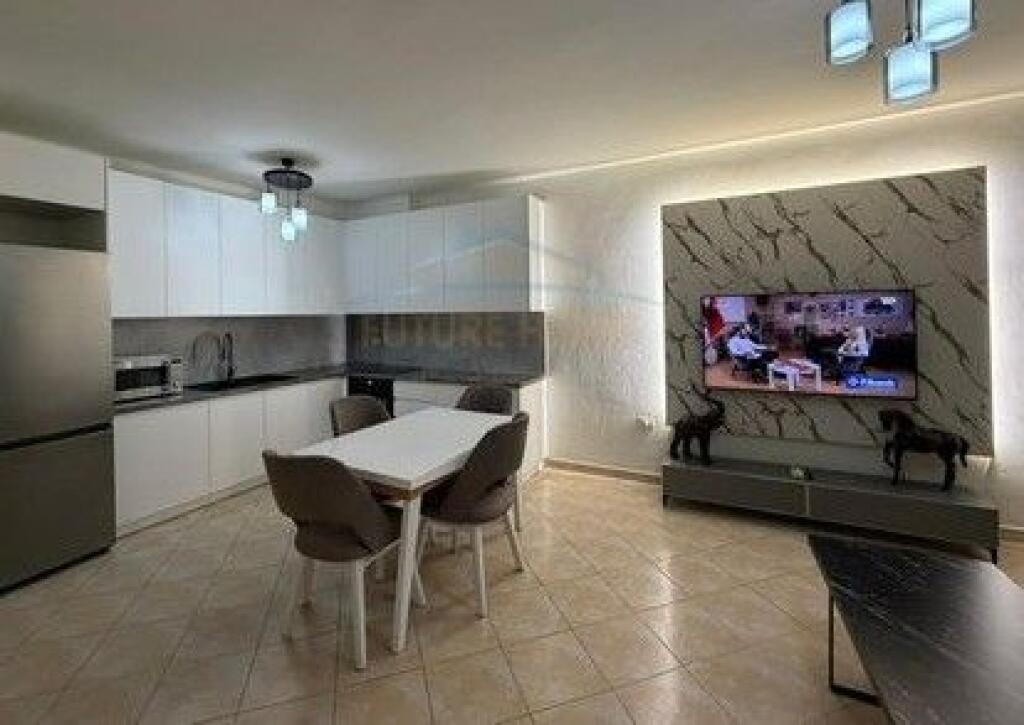 Qira, Apartament 2+1, Rruga e Kavajës, Tiranë