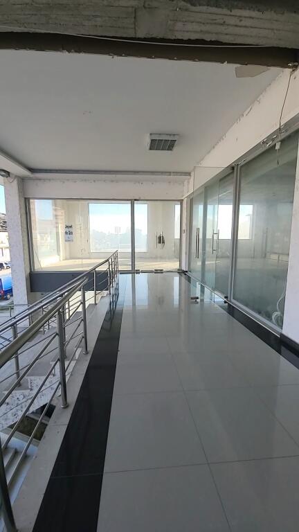 PRONË KOMERCIALE – MUNDËSI KTHIMI NË APARTAMENT / DHOMA PËR HOTELERI / AIRBNB