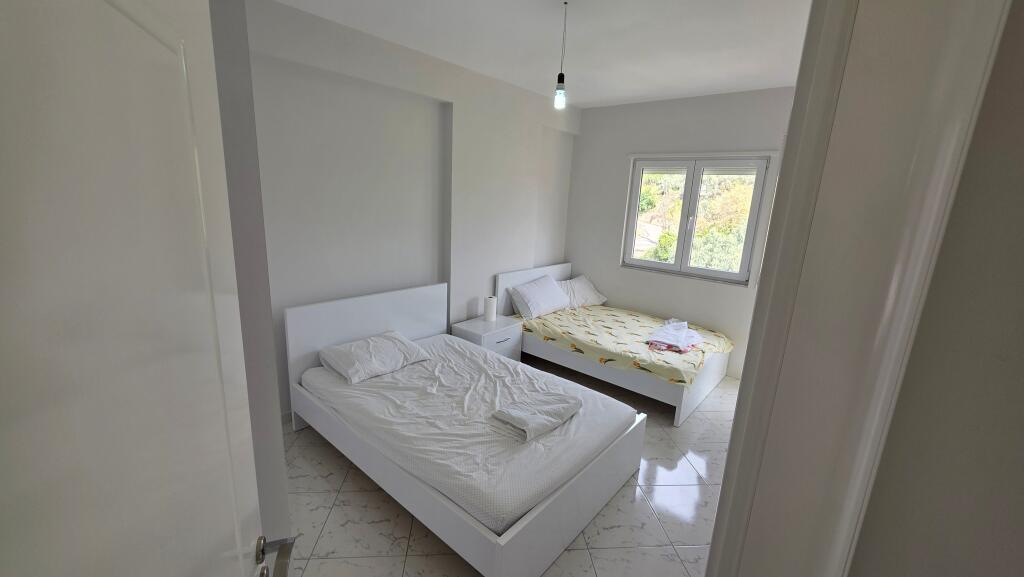 SHITET APARTAMENT 2+2 SHËTITOREN E PALMAVE LUSHNJE