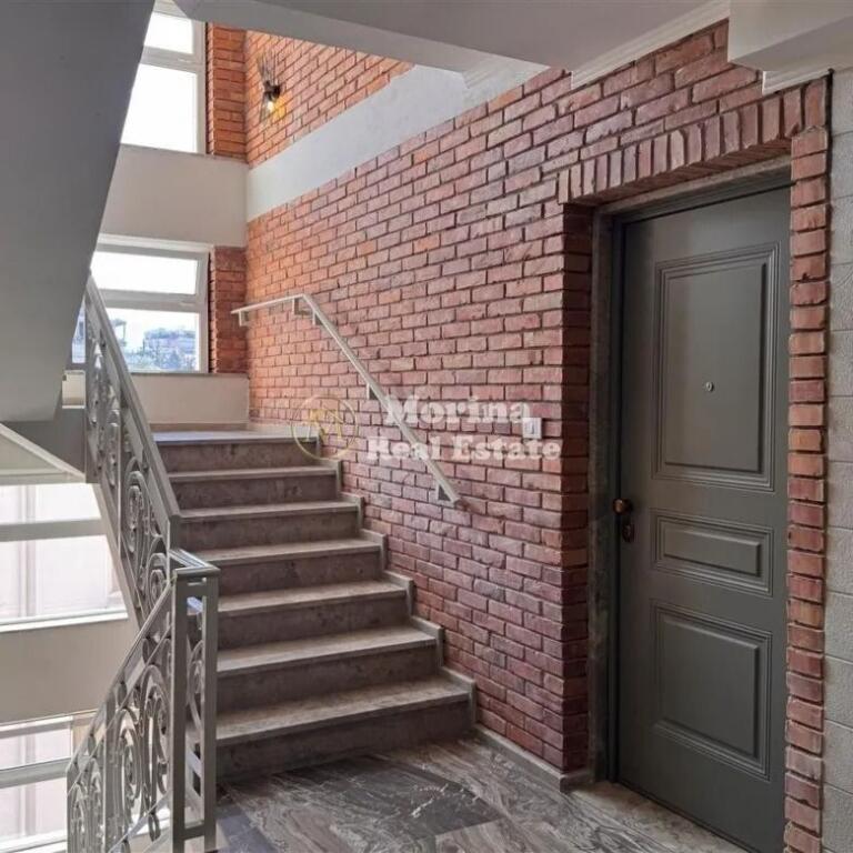 Qera | Ambjent Biznesi | Rruga Themistokli Gërmenji | 750 €/muaj