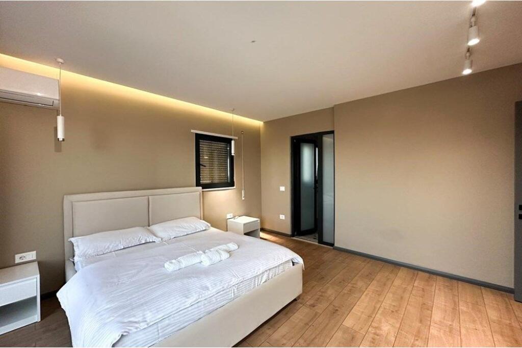 ✨2+1 Apartment with Veranda for Sale | 📍Farkë