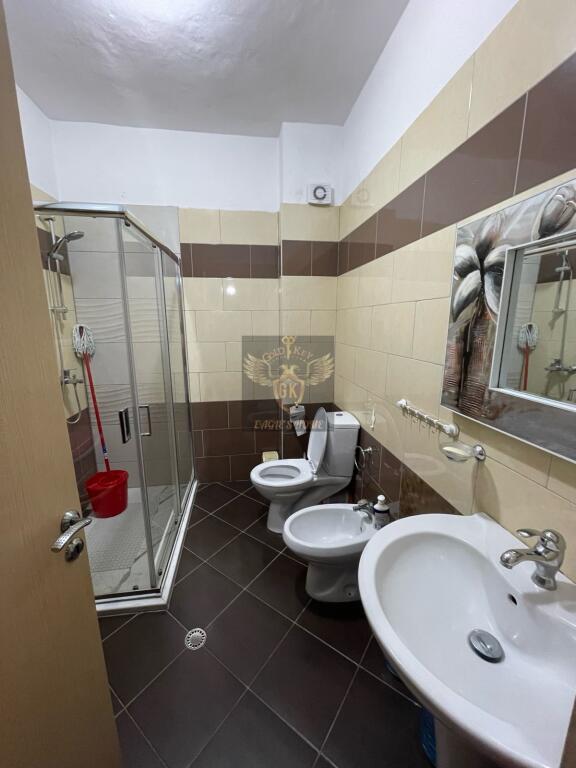 🏡 APARTAMENT ME QERA 1+1 – PLAZH KALI I TROJES