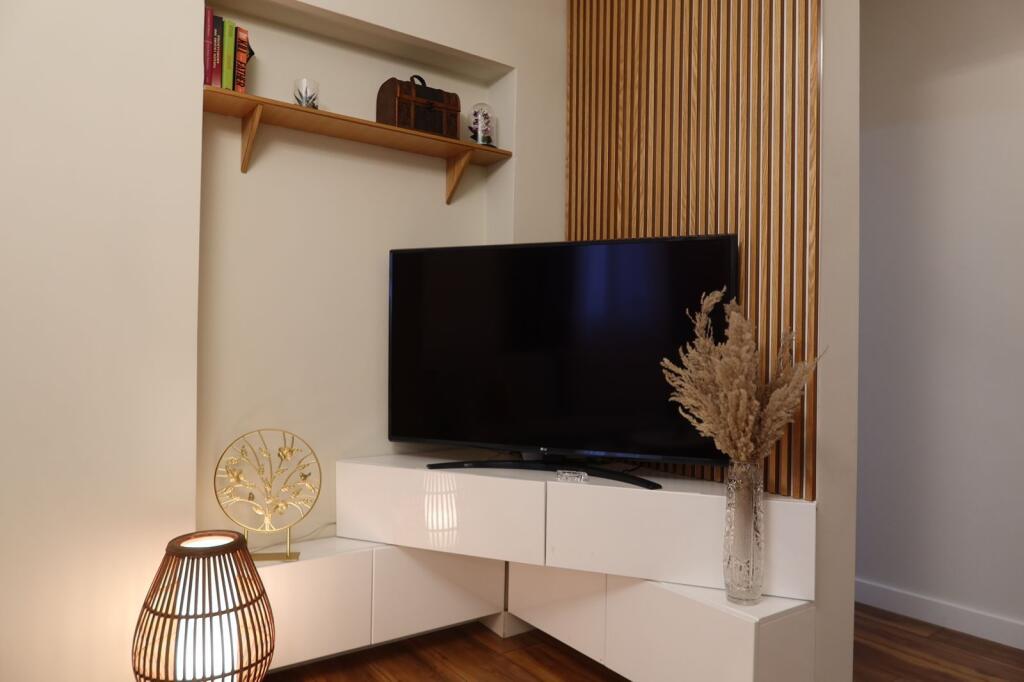 Jepet me qera apartament 2+1 Selvia