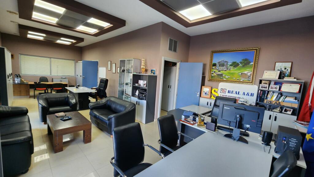 SHITET KAPANON TRUALL NDERTESE ZYRA LUSHNJE