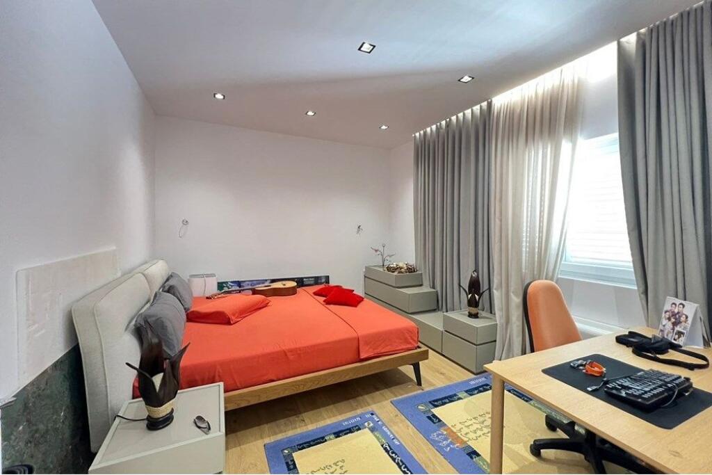 Apartament 2+1 për Qira Qendra e Tiranës