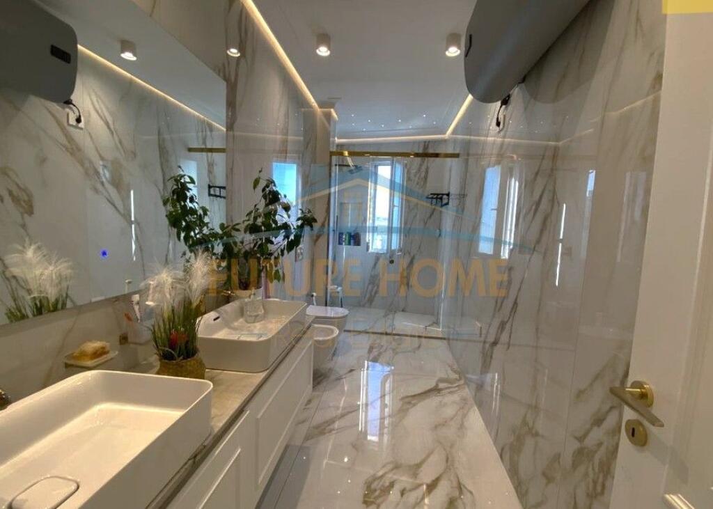 For sale, Apartment 4+1+3+2 Parking Spaces, Residence "EURO 3D", Tirana.