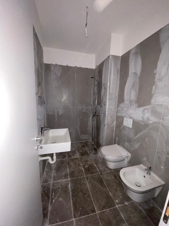 Univers City , Vendesi 2+1+2wc completato in vendita