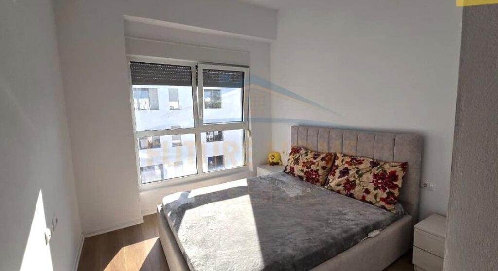 Affitto, Appartamento 2+1+2 Complesso Kaimi, Ali Demi, Tirana.