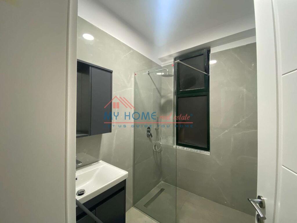 Appartamento 1+1 in affitto a 21 Dhjetori a Tirana