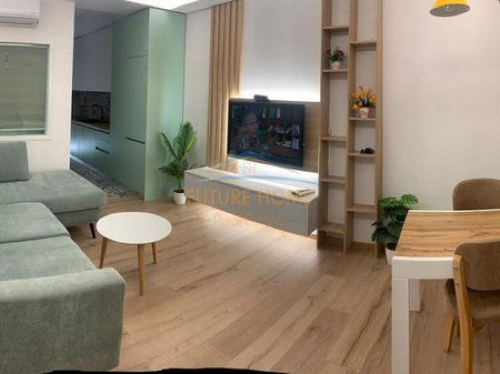 Rent, Apartment 1+1, Komuna Parisit, Tirane.