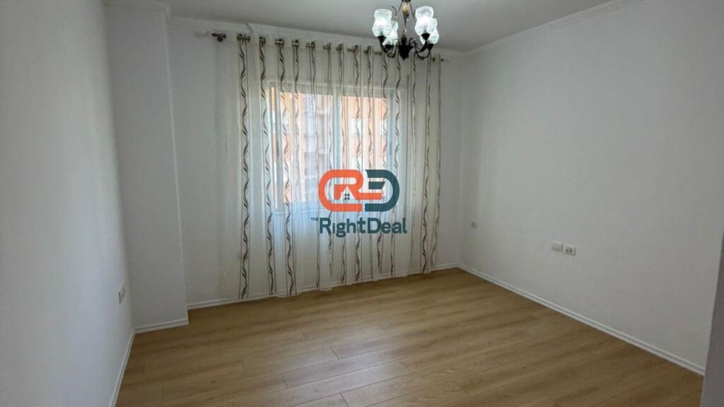 Ne Fresk, Shitet Apartament 1+1 I Sapo Investuar !!!