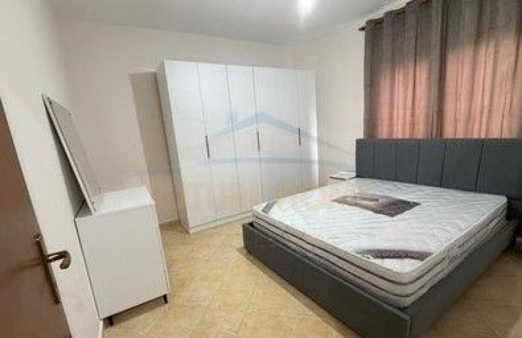 Qera, Apartament 2+1+2, Fresk