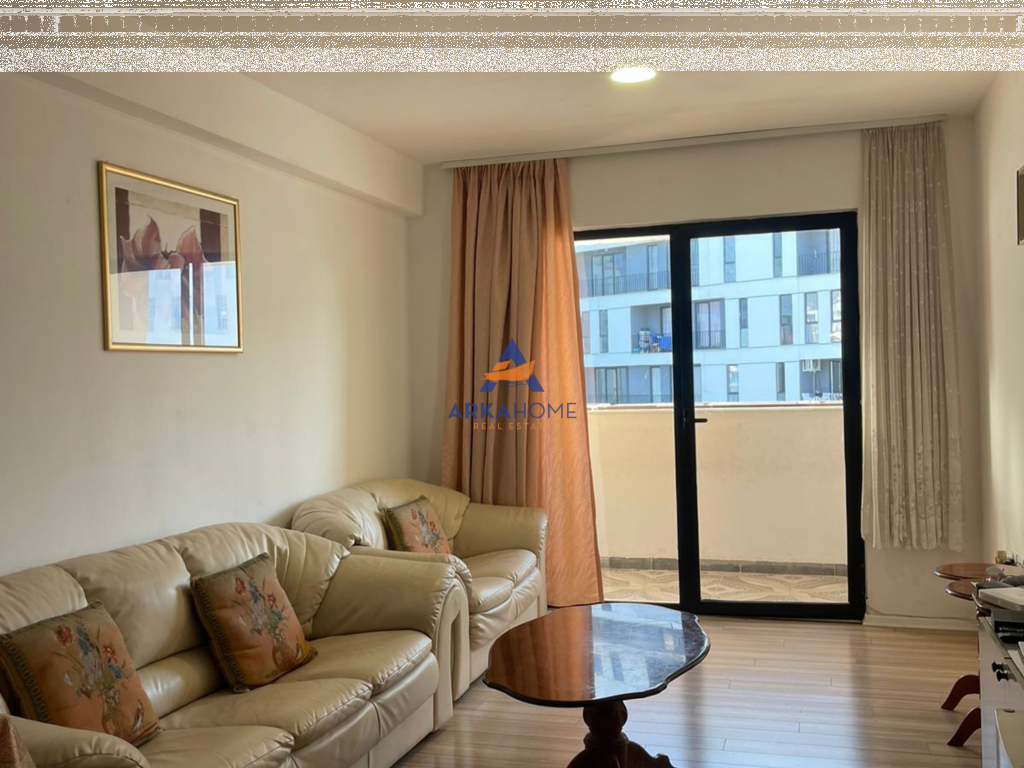 VENDESI IN VENDITA 3+1+2 "VIA 5 MAGGIO – FERIT XHAJKO" 210.000 EURO