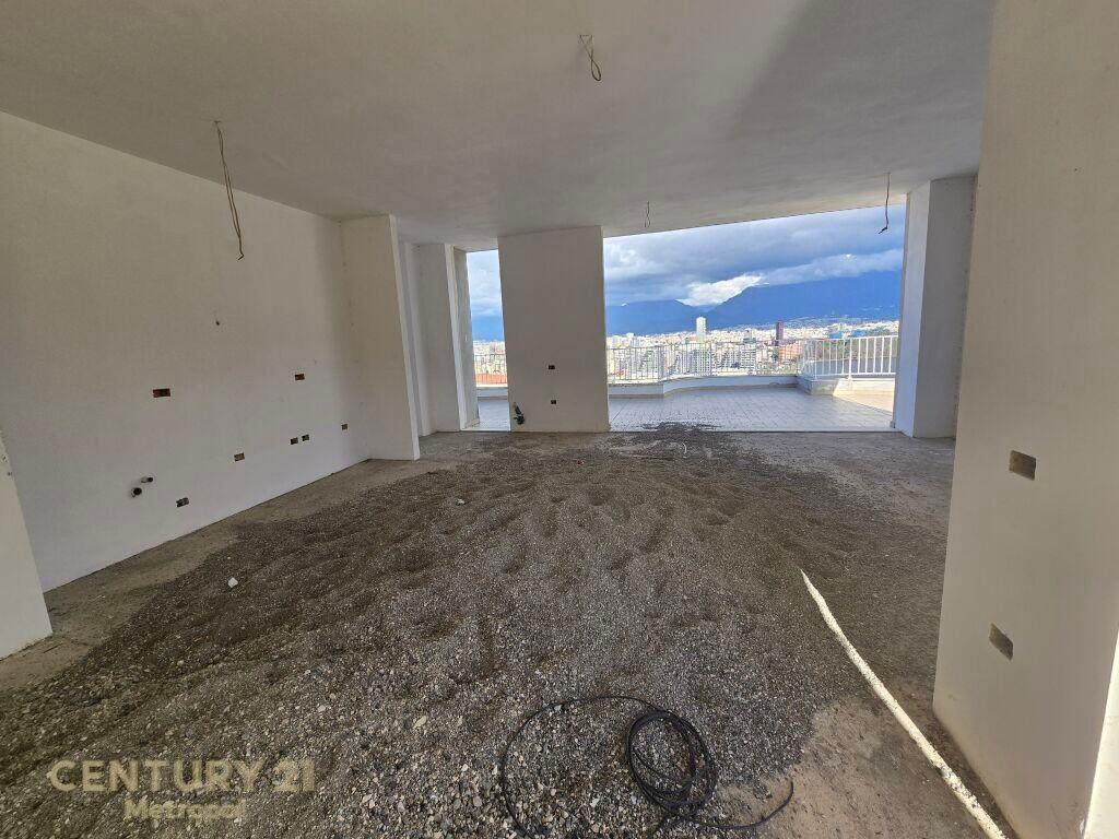 IN VENDITA – ATTICO DI LUSSO | VICINO AL GIARDINO BOTANICO