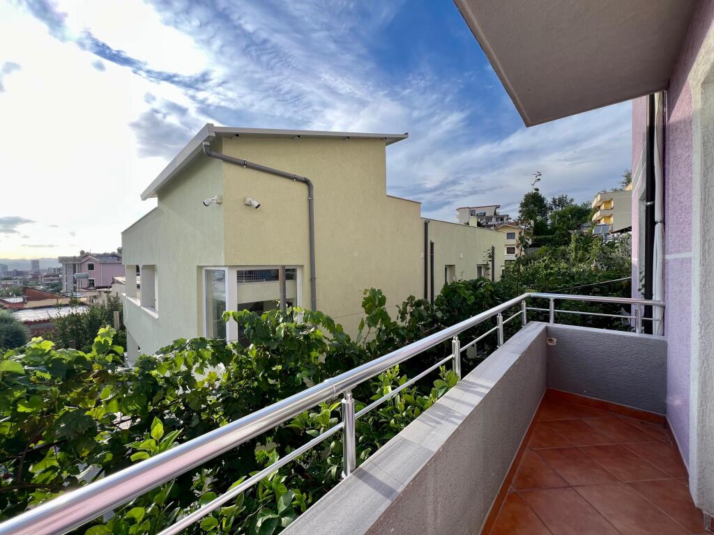 Qira, Apartament 2+1 “Rruga Pjetër Budi”- Tiranë.