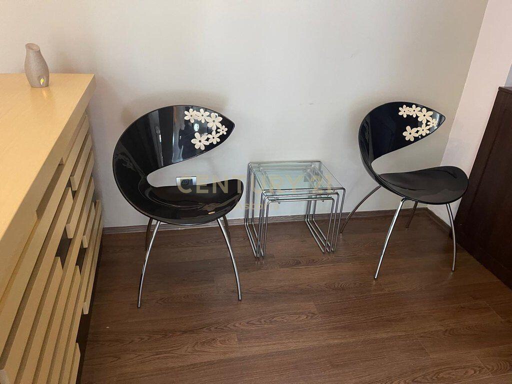 AMBIENT PER ZYRA TEK ISH EKSPOZITES, PERBALLE GJYKATES