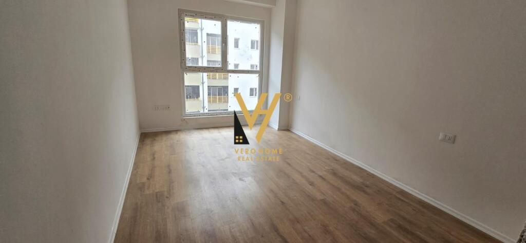 SHITET APARTAMENT 2+1+BLK TE KOM.AURA, RRUGA DRITAN HOXHA 189.000 EURO