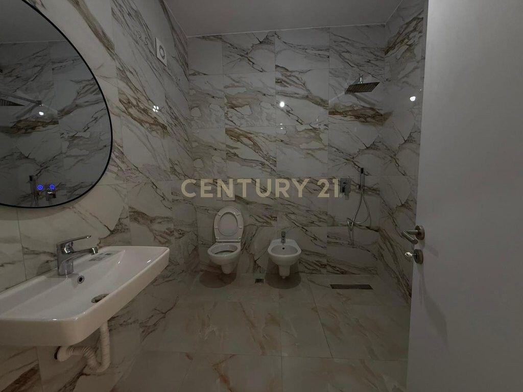 Offriamo appartamento in affitto ad Astir