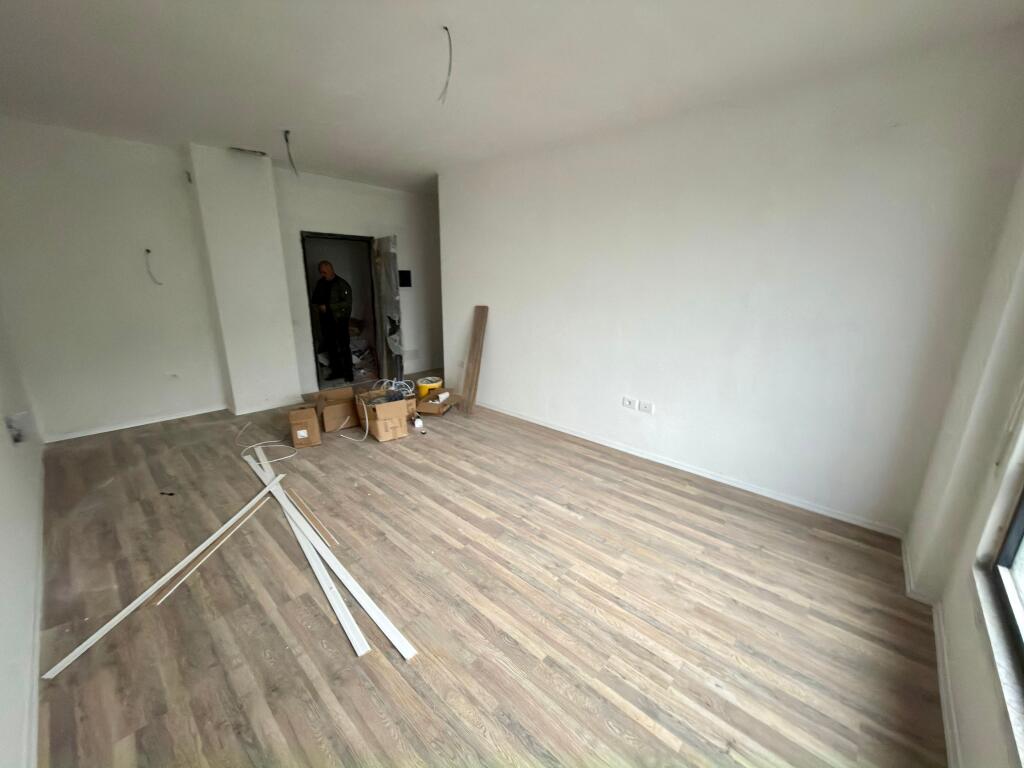 🏡 Shitet Apartament 3+1+2 + 1 Ballkon 📍 Rruga "5-Maji", Tiranë ✨