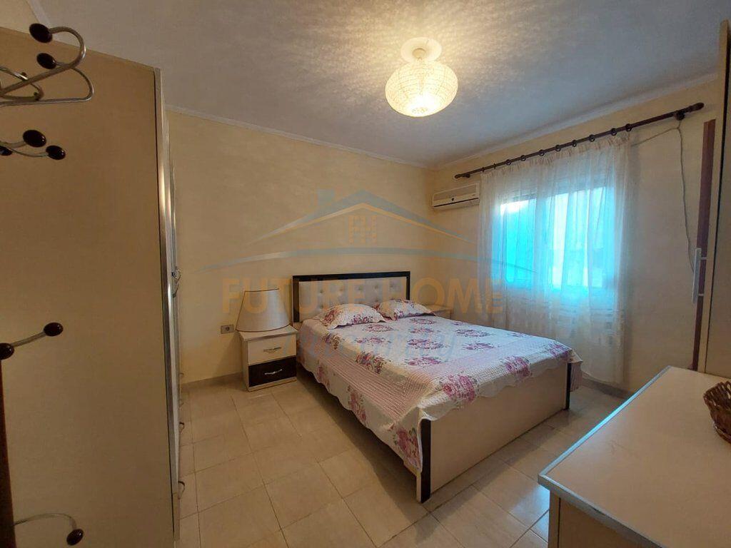 Shitet, Apartament 1+1, Ali Demi, Tiranë.