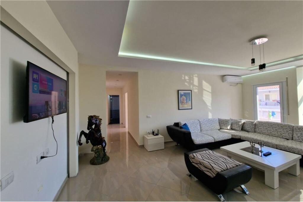  Apartament 2+1 me Qera