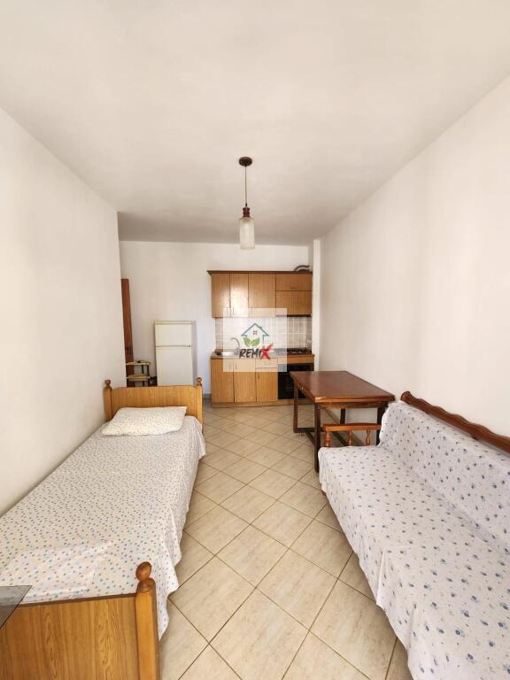 🏡 Shitet Apartament 2+1 në Plazhin Hekurudha, Durrës