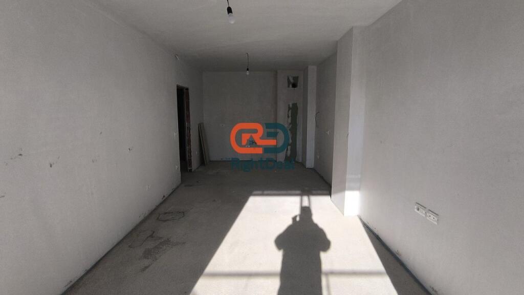 Tek Hipoteka ,Shitet Super Apartament 1+1 Me Post Parkimi !!