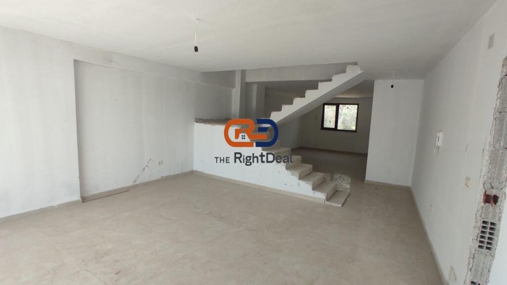 Al Giardino Botanico, Duplex In Vendita Con Spazi Ampi E Orientamento Perfetto !!!