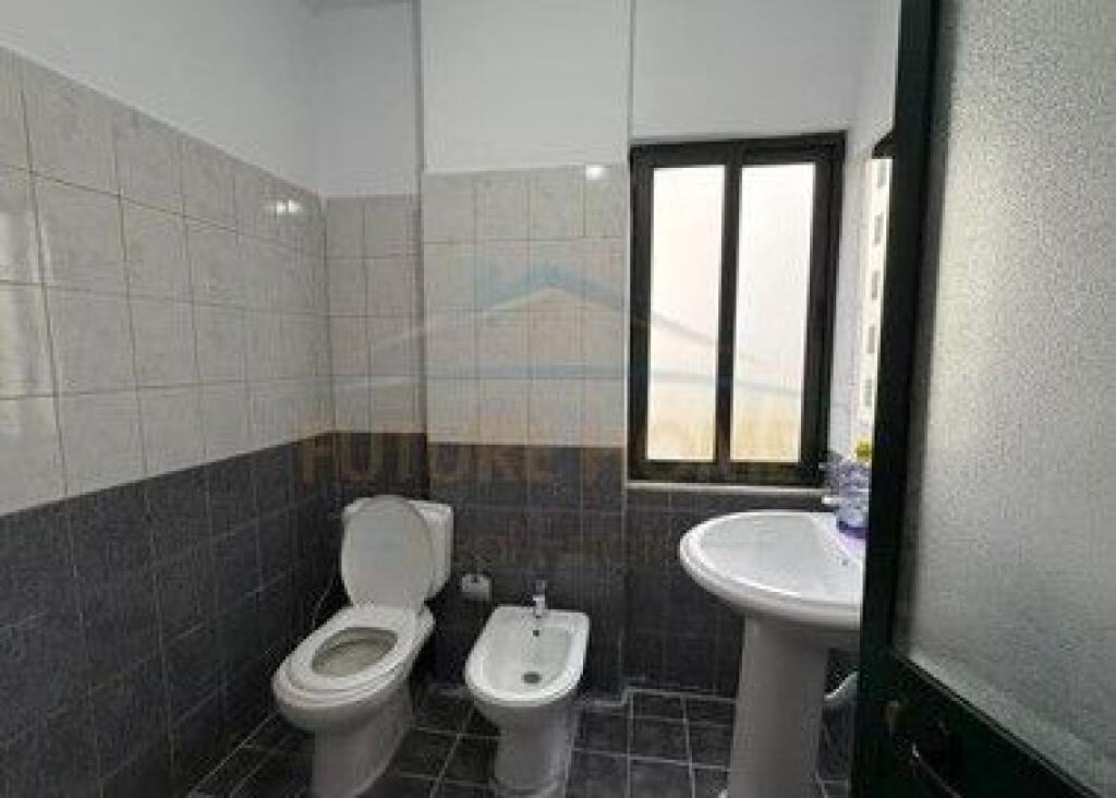 Qera, Apartament 2+1+2, Fresk