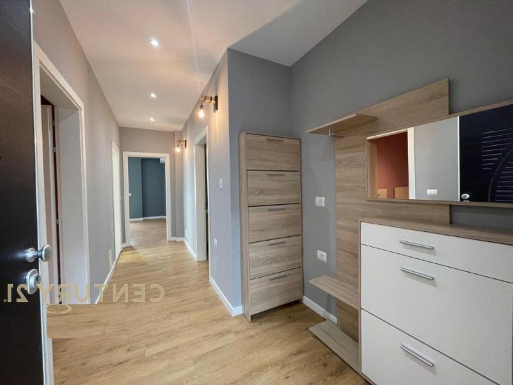 APARTMENT FOR RENT 2+1+2+PARKING SPOT AT THE BOTANICAL GARDEN!