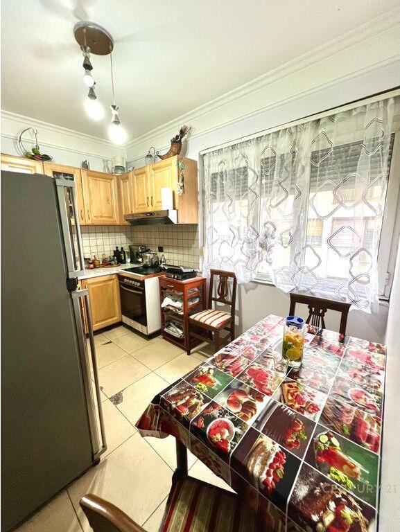 IN VENDITA – APPARTAMENTO 2+1+2 CON VERANDA | ISH-BLLOK (VIA PJETËR BOGDANI)