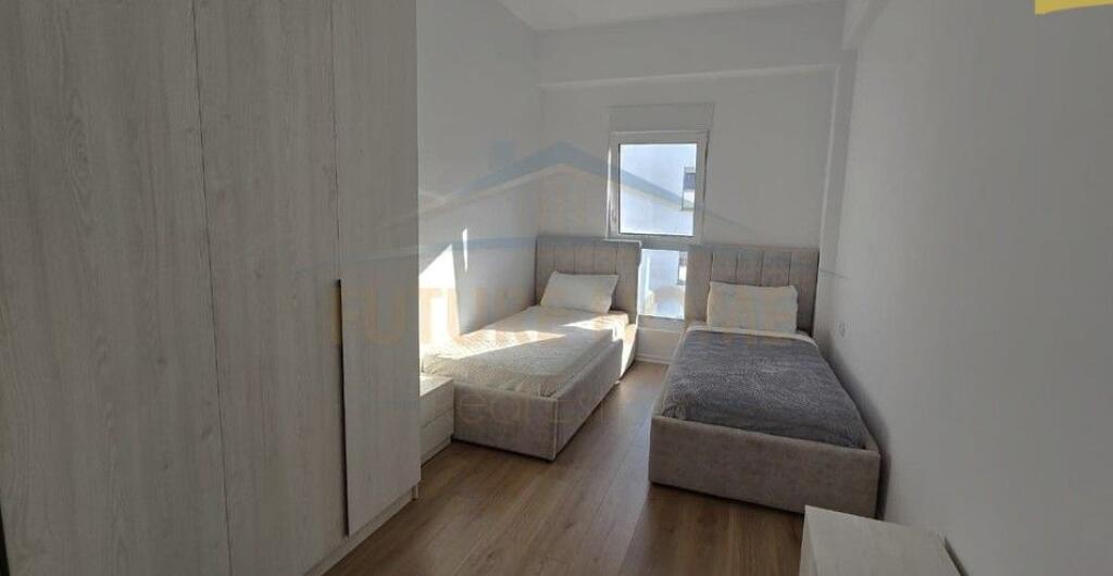 Affitto, Appartamento 2+1+2 Complesso Kaimi, Ali Demi, Tirana.