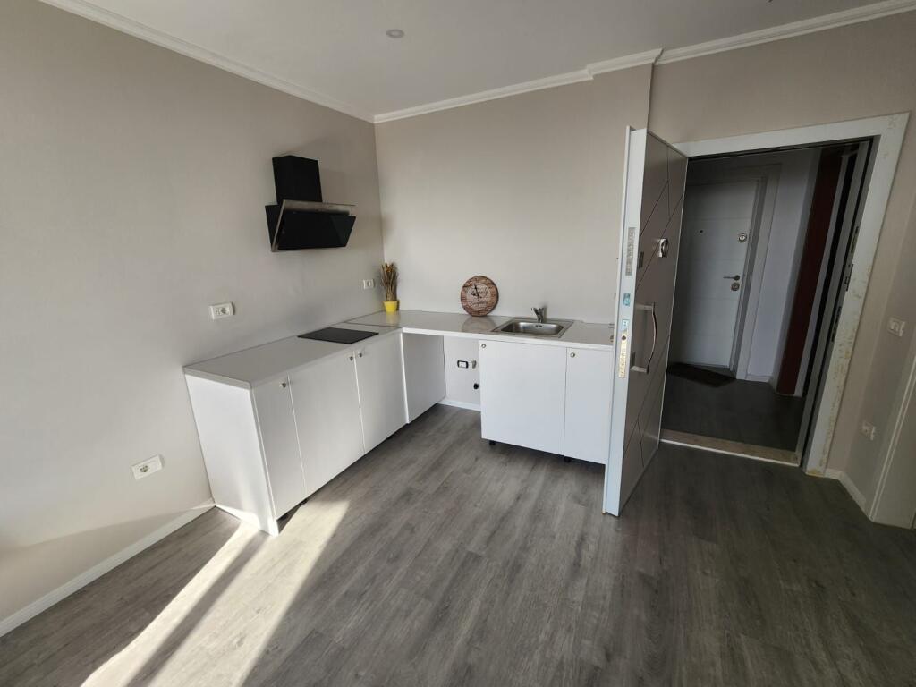 SHITET STUDIO APARTAMENT PRANE UJËSJELLËSIT, DURRËS