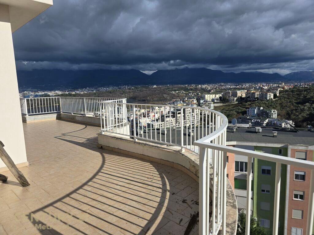 IN VENDITA – ATTICO DI LUSSO | VICINO AL GIARDINO BOTANICO