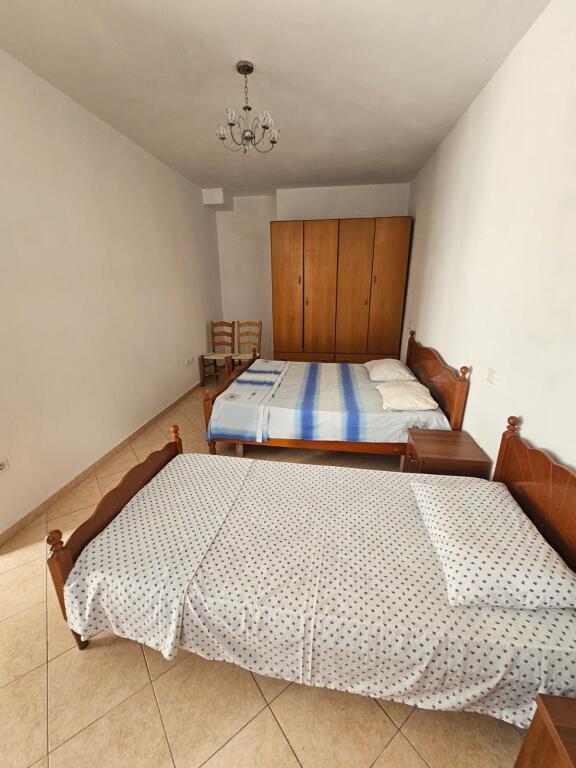 SHITET APARTAMENT 1+1 – SHKËMBI I KAVAJËS