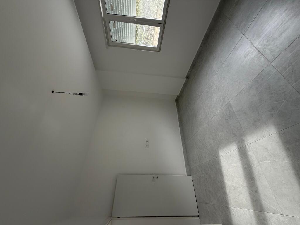 🏖️ Shitet Apartament – Shkëmbi i Kavajës