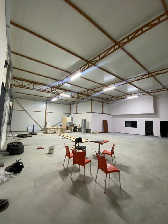 Premises 300m2 for rent