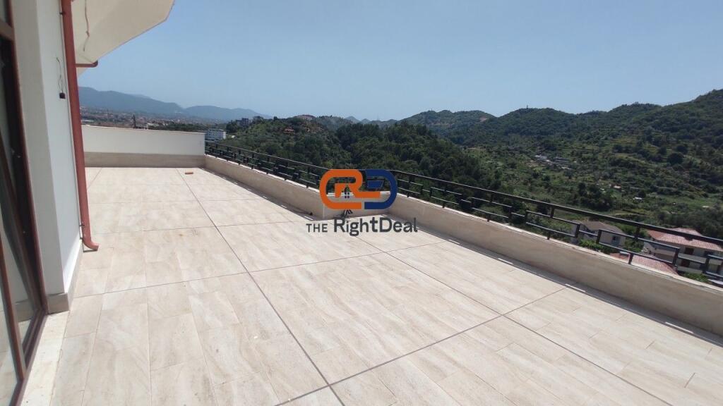 Al Giardino Botanico, Duplex In Vendita Con Spazi Ampi E Orientamento Perfetto !!!