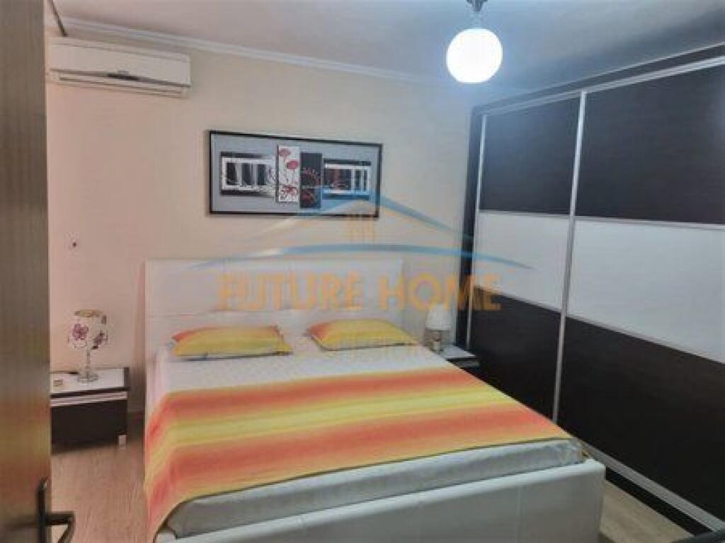 Qera, Apartament 2+1, Rruga e Barrikadave