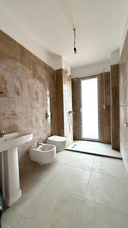 OFFICE SPACE FOR RENT AT PAZARI I RI