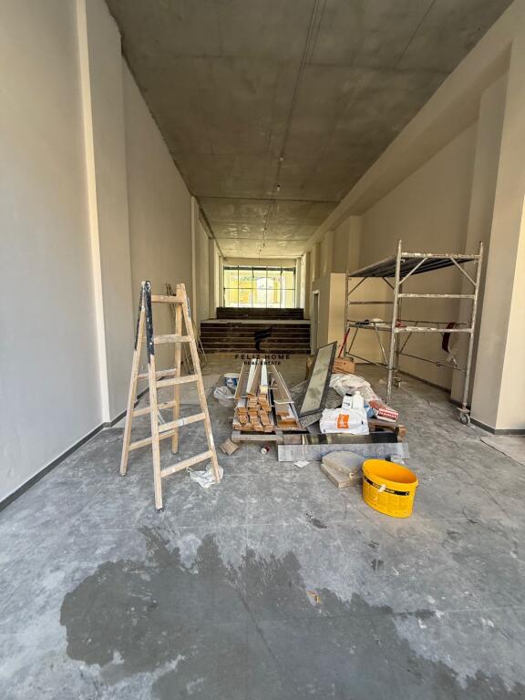 DYQAN ME QERA 125 M2 RRUGA E BARRIKADAVE 3.500 EURO