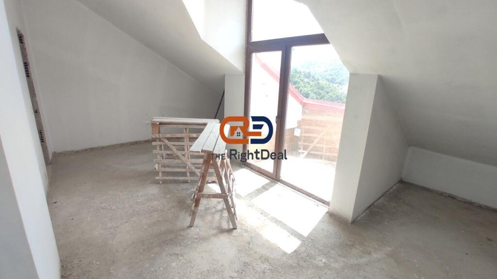 Al Giardino Botanico, Duplex In Vendita Con Spazi Ampi E Orientamento Perfetto !!!